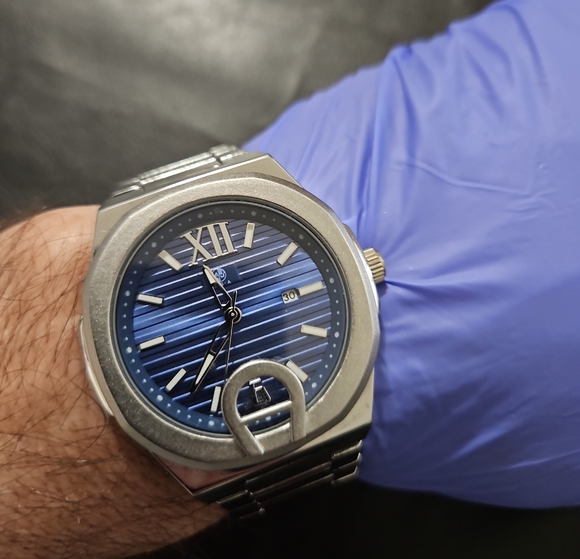 A J Other - Men's Stainless Steel Watch with Blue Dial And Lucky Horseshoe Logo